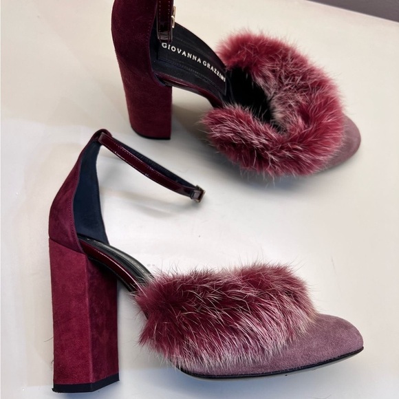 MADE IN ITALY GIOVANNA GRAZZINI burgundy High Heels with Plush Fur Accent - Picture 1 of 8